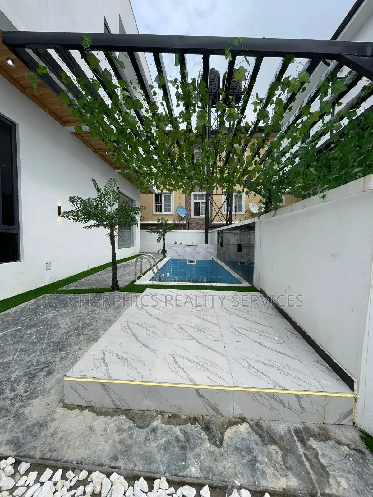 5bdrm Duplex in Ajah for sale in Ajah