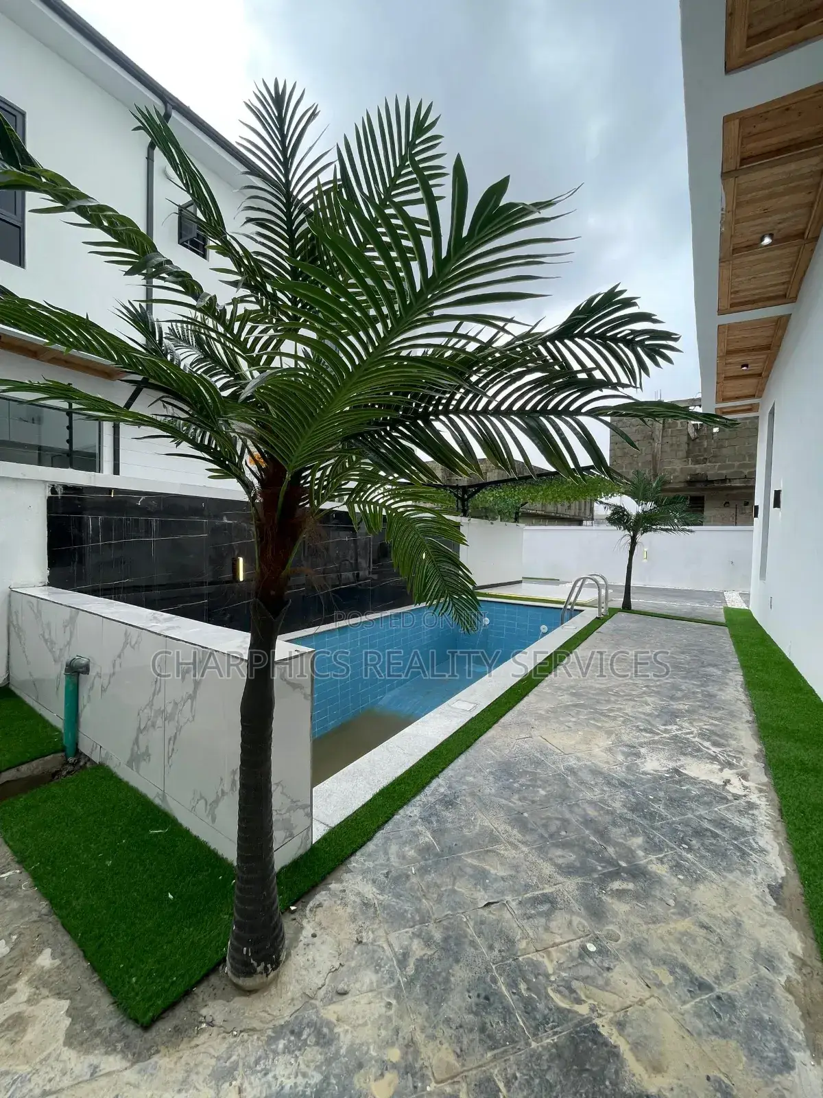 5bdrm Duplex in Ajah for sale in Ajah
