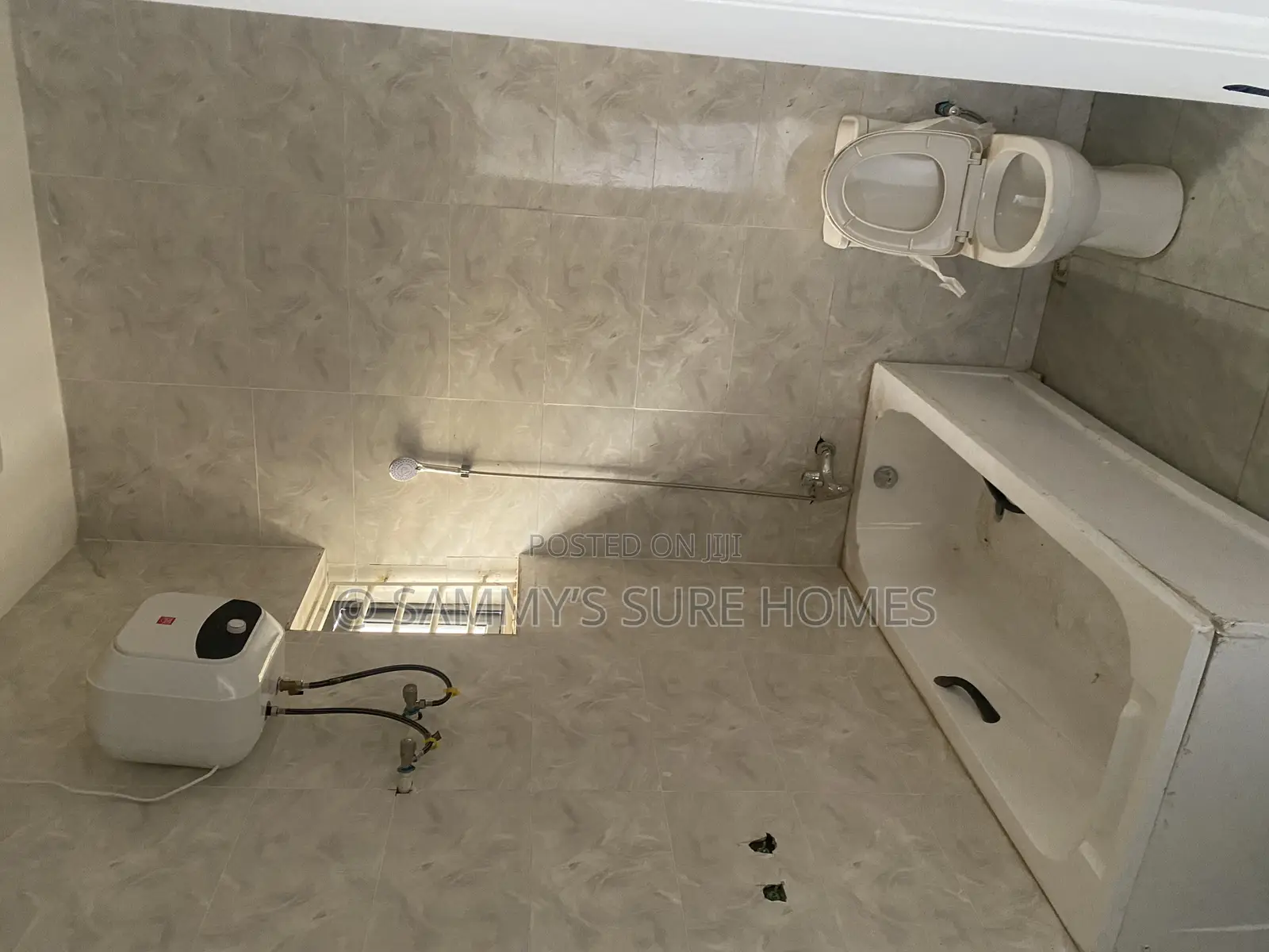 3bdrm Bungalow in Queen’S Estate, Gwarinpa for sale in Gwarinpa