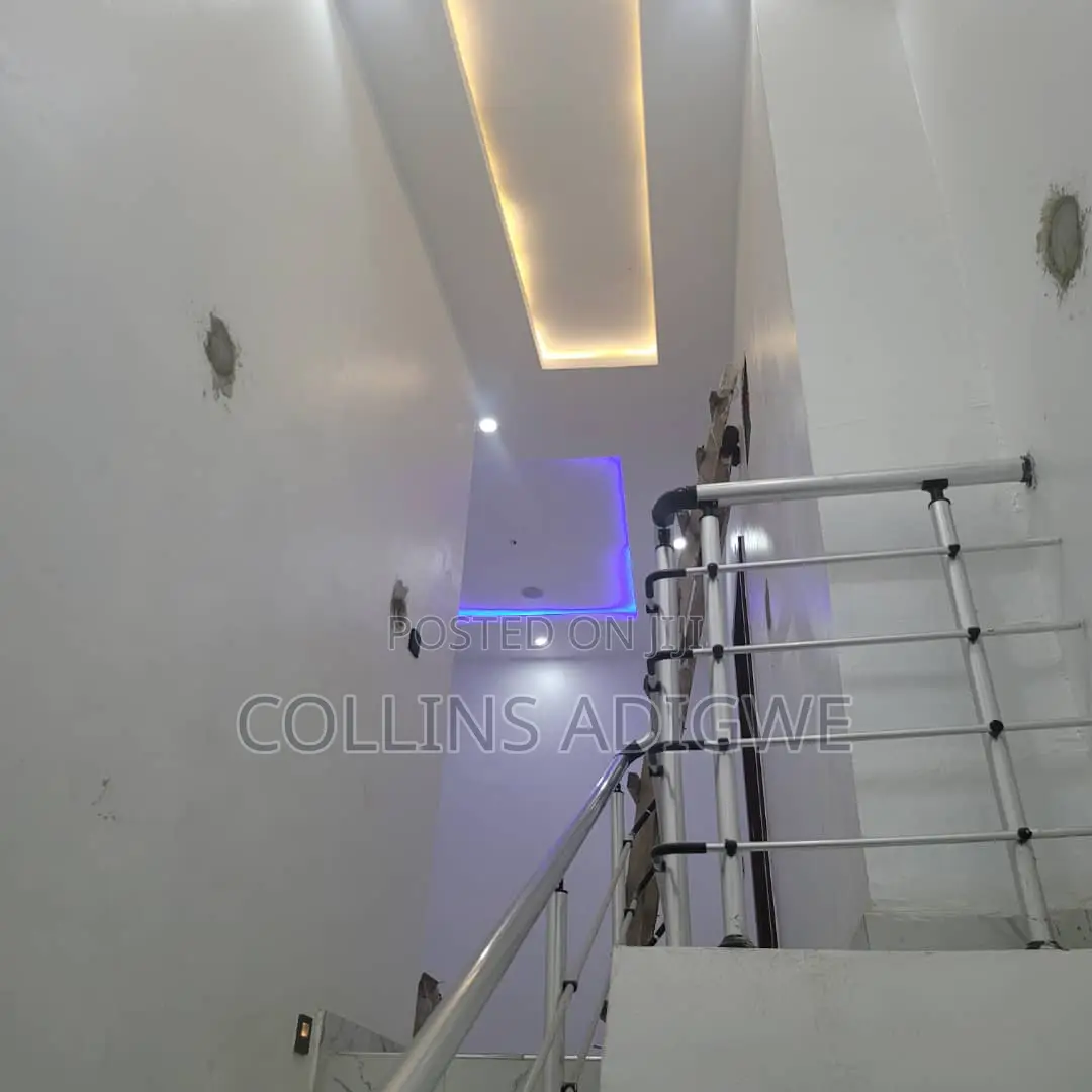 4bdrm Duplex in Oral Estate Chevron for sale in Chevron