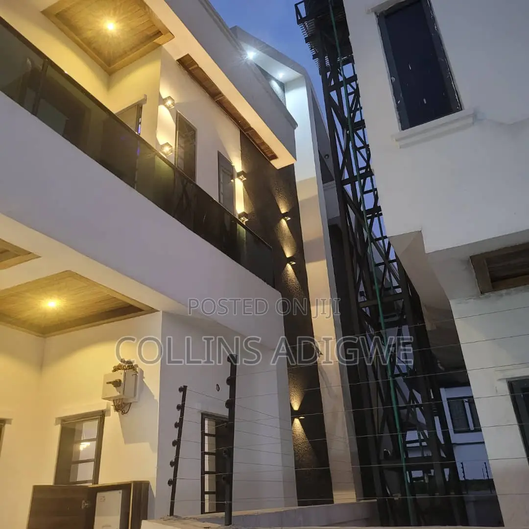 4bdrm Duplex in Oral Estate Chevron for sale in Chevron