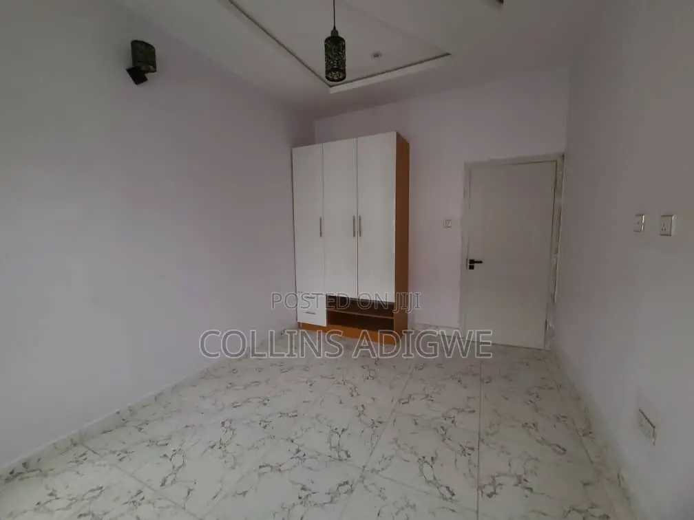 4bdrm Duplex in Oral Estate Chevron for sale in Chevron