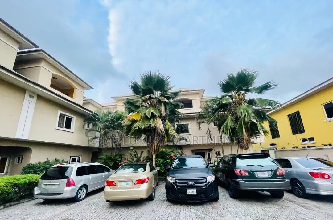 New Listing Apartment in Lekki Phase 1
