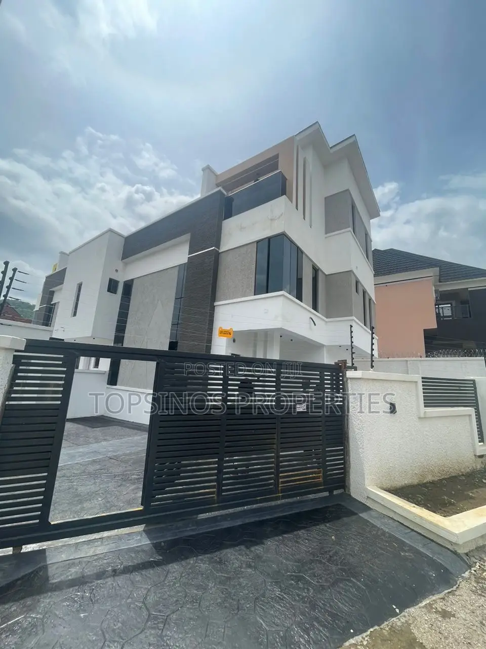 3bdrm Duplex in Dawaki for rent in Dawaki