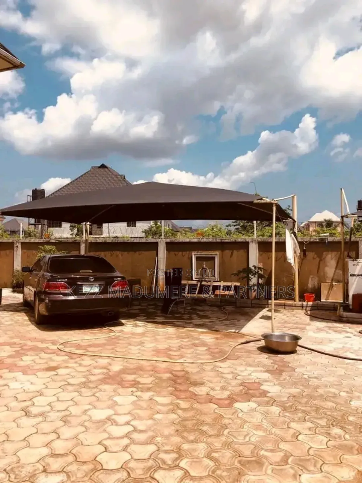 4bdrm Duplex in Umuosu Naze , Owerri for sale in Owerri