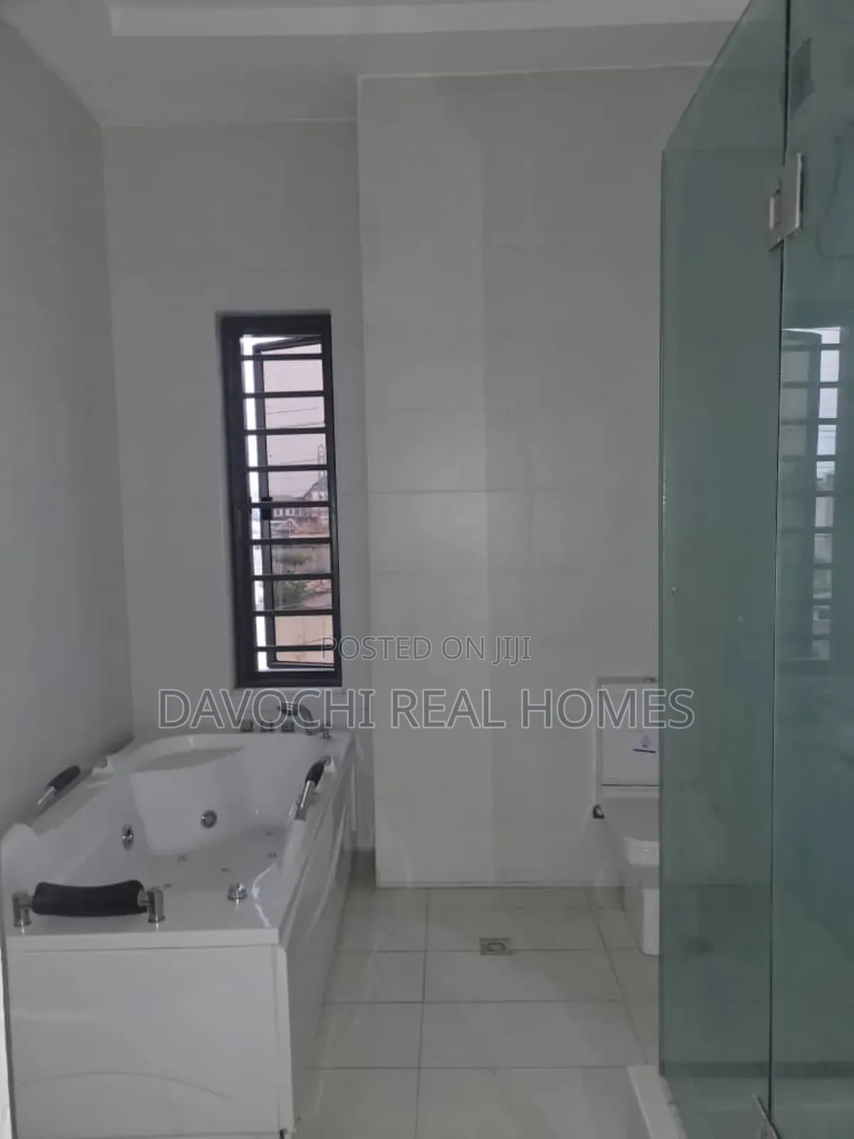 4bdrm Duplex in Orchid Road, Lekki for sale in Lekki
