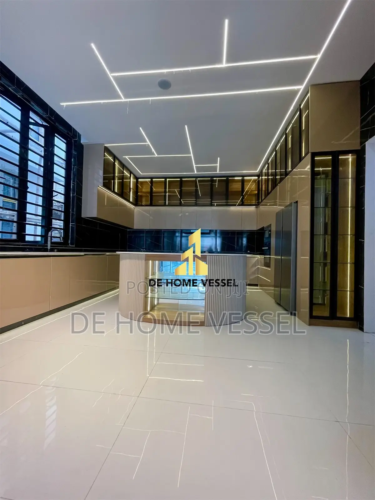 5bdrm Duplex in Lekki for sale in Lekki