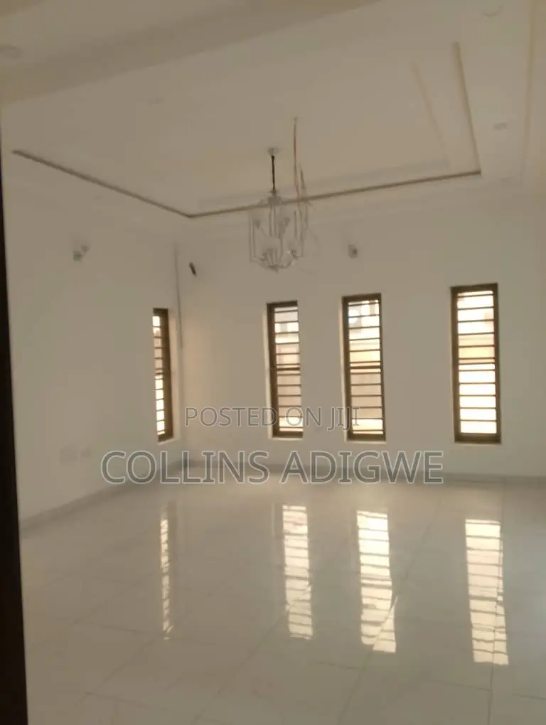 5bdrm Duplex in Ikate-Lekki, Ikota for sale in Ikota