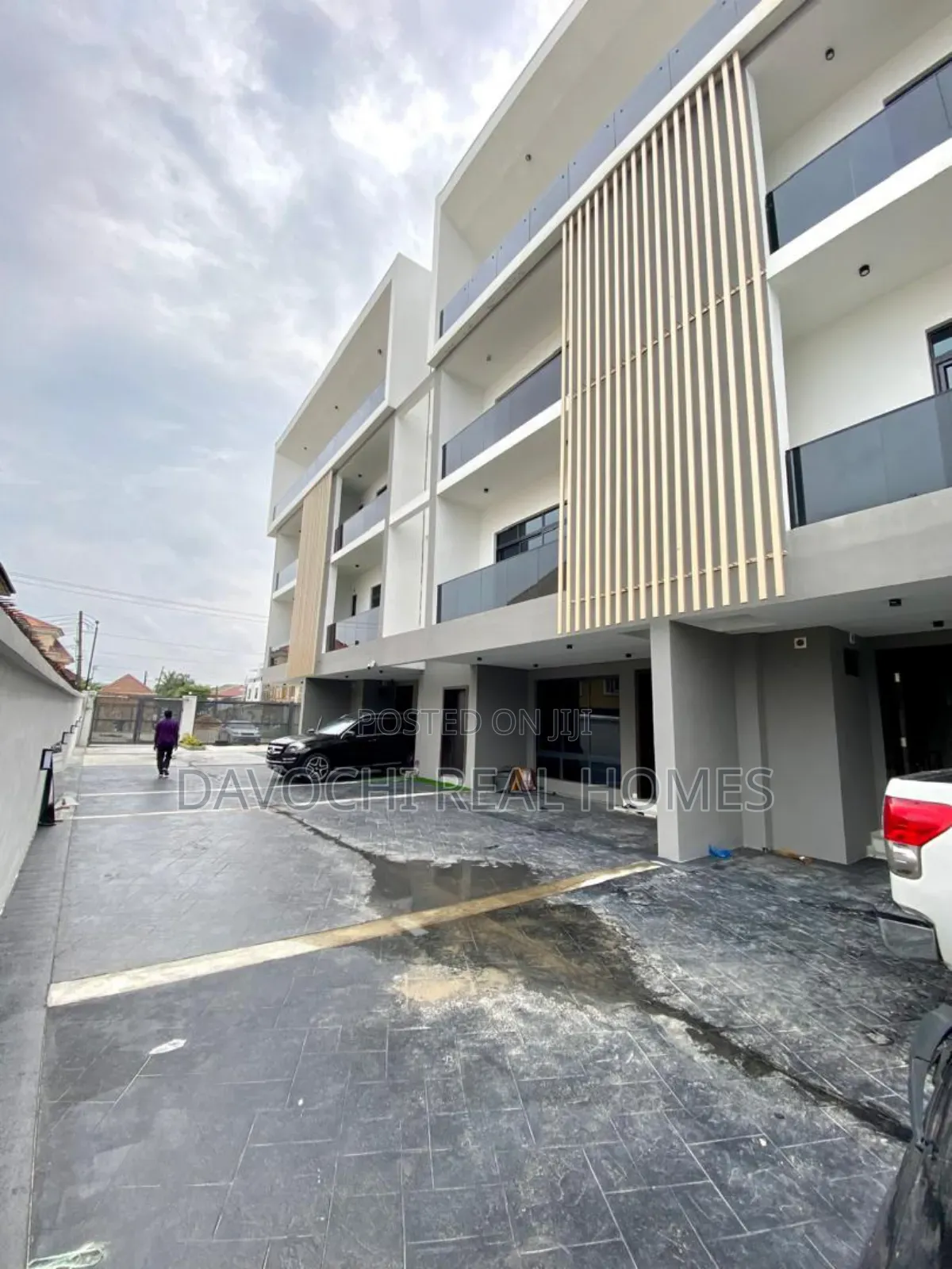 4bdrm Duplex in Lekki Phase One for rent in Lekki