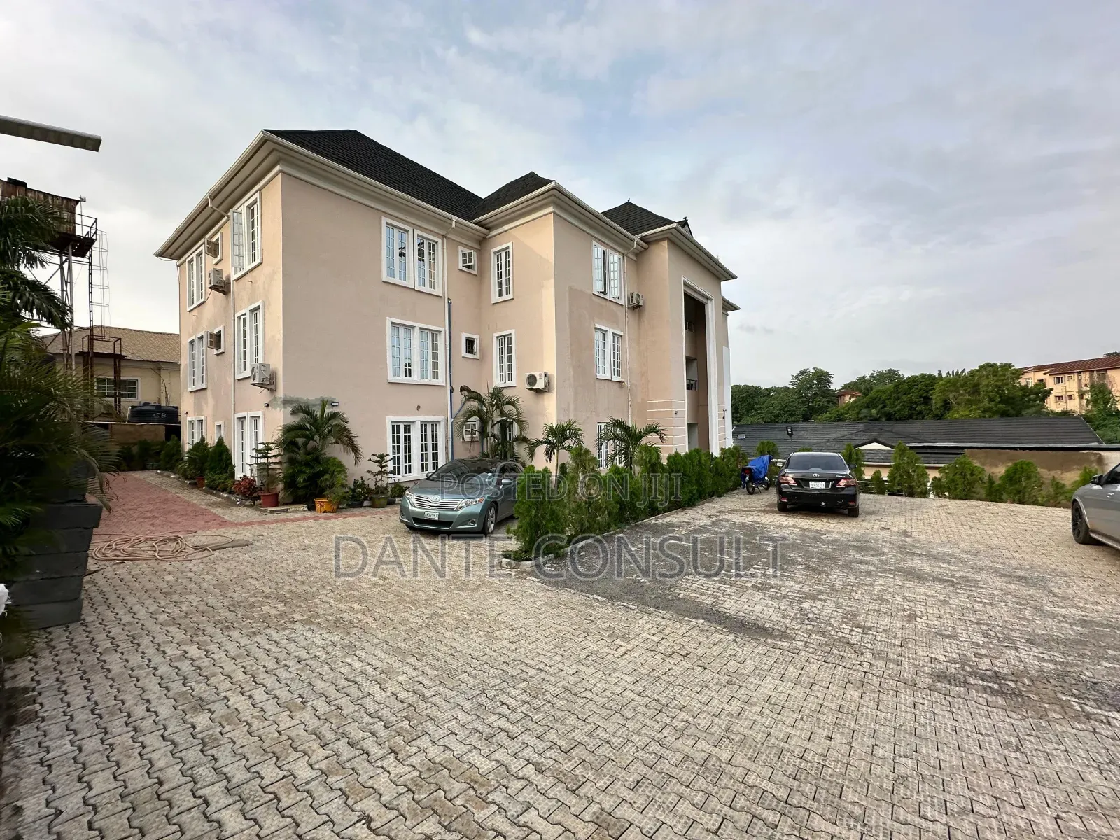 3bed Room Short Let in Garki