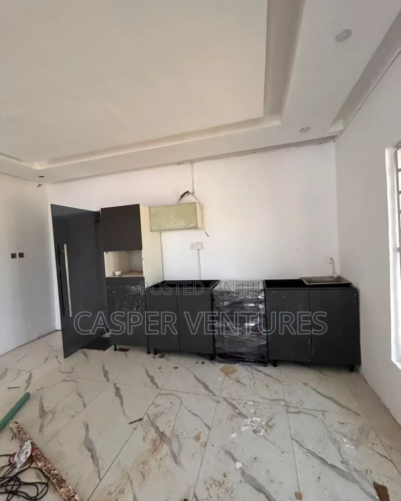 1bdrm Room & Parlour in Ocean Bay, Lekki for rent in Lekki