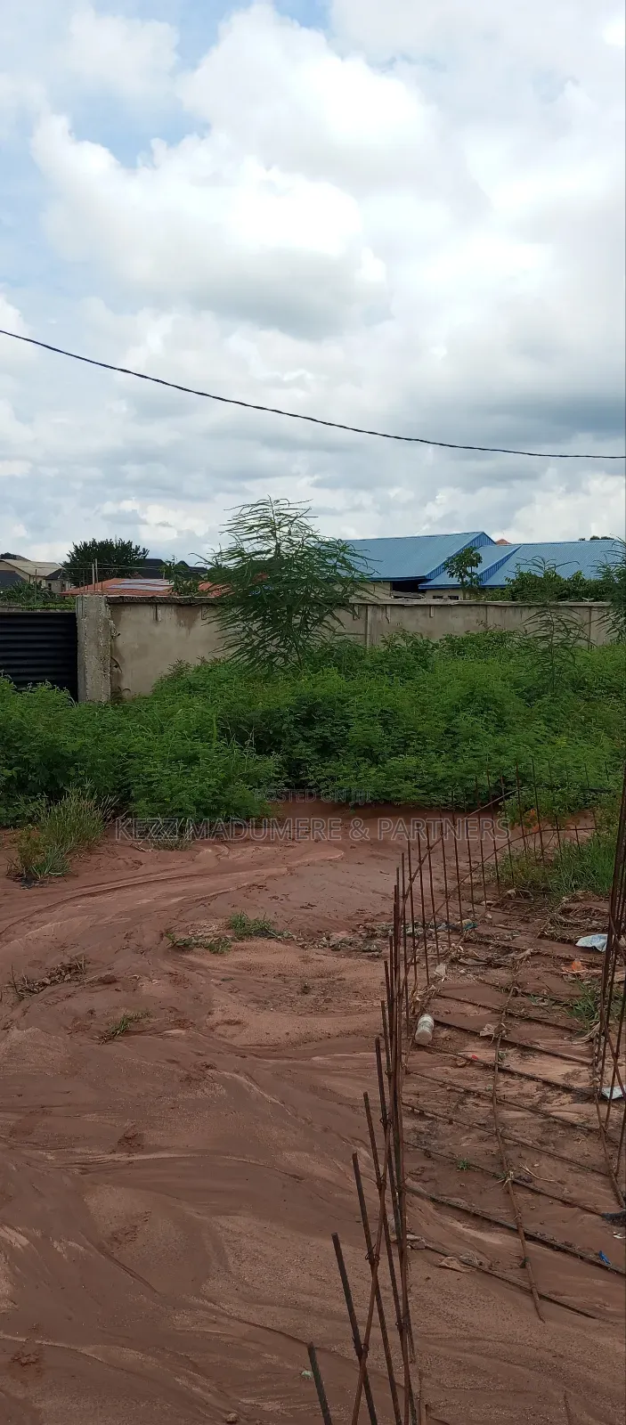 For Sale : 8 Plots Aba Rd, Umuahia in Umuahia