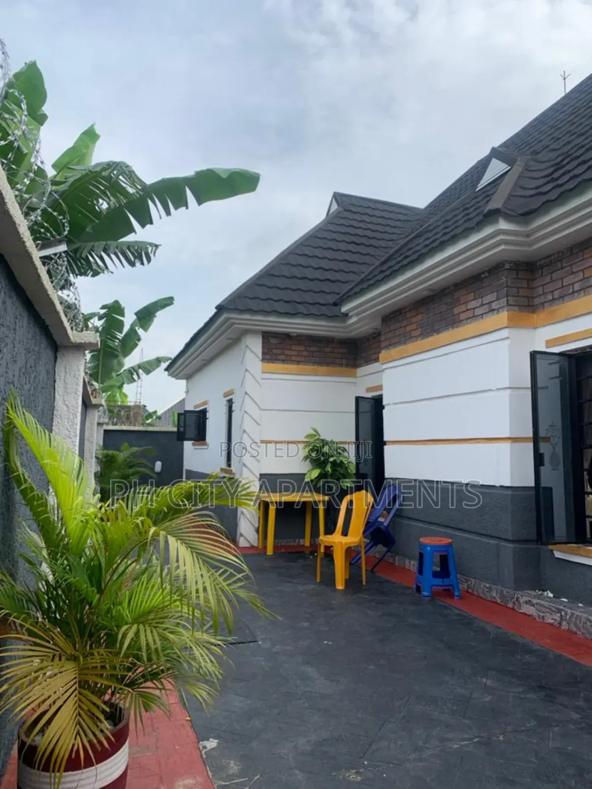 4bdrm Bungalow in Woji for sale in Woji