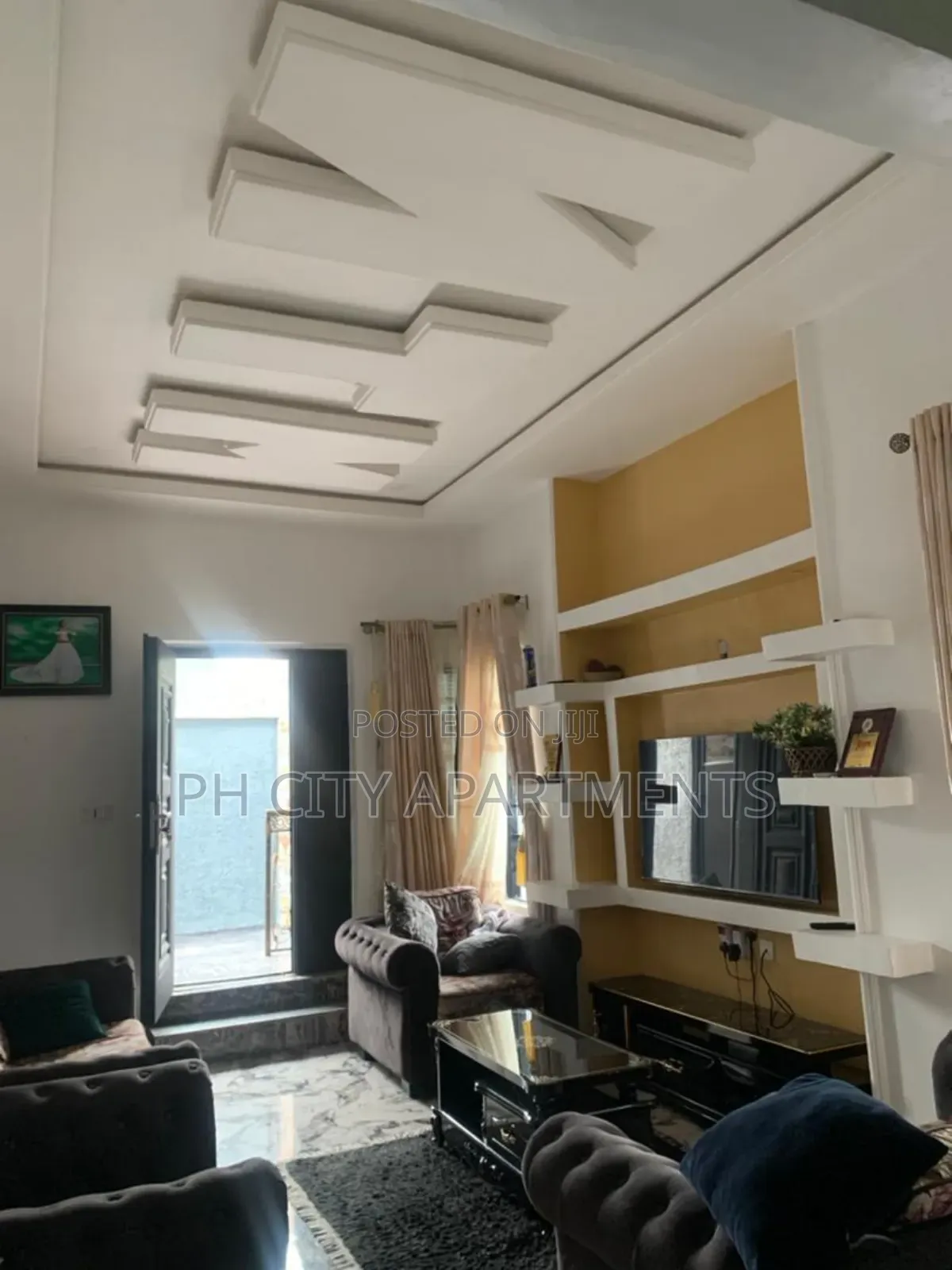 4bdrm Bungalow in Woji for sale in Woji