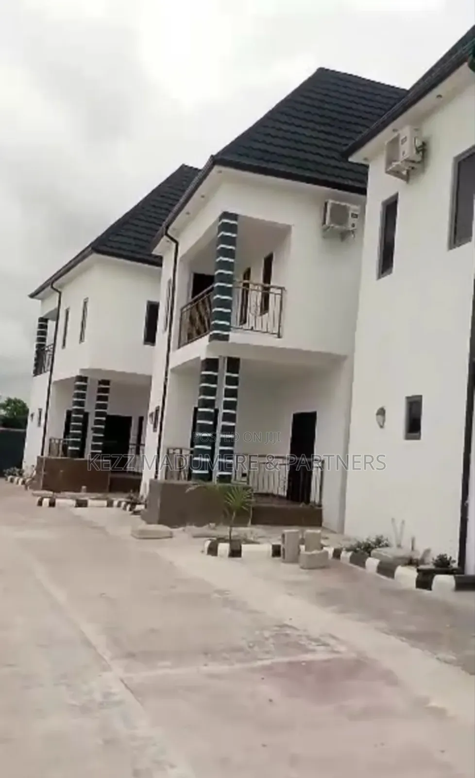 Furnished 9bdrm Maisonette in Gated Estate, Off for sale in Port-Harcourt