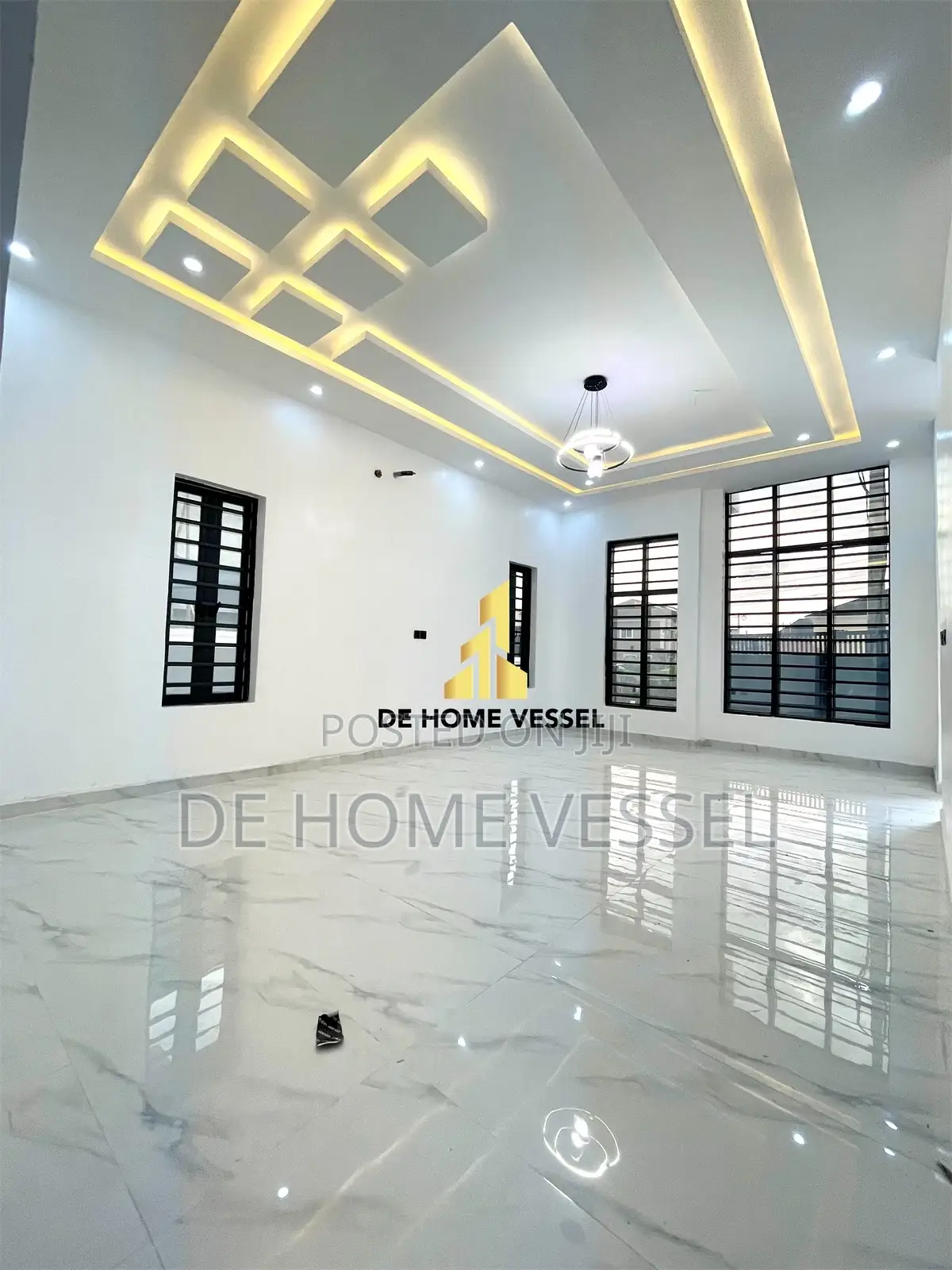 5bdrm Duplex in Lekki for sale in Lekki