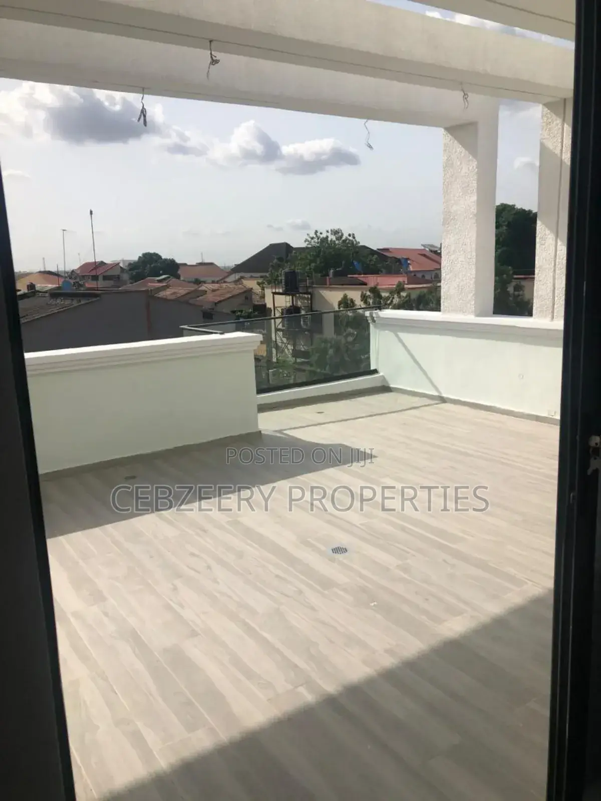 5bdrm Duplex in Omole Estate for sale in Omole Phase 1