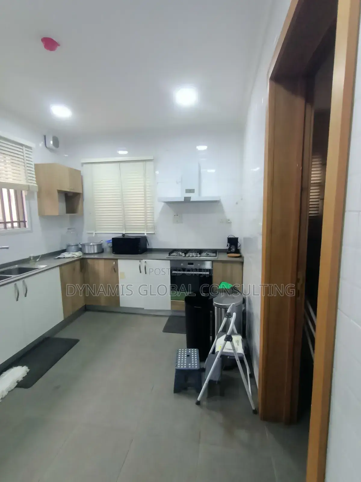 Furnished 4bdrm Duplex in Magodo Phase 1 Gra for sale in Magodo Isheri