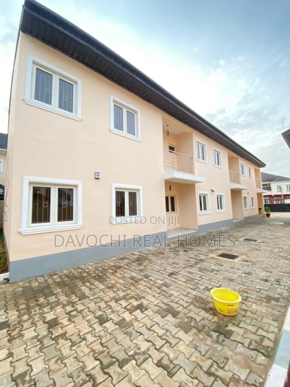 4bdrm Duplex in Ikota Lekki for rent in Lekki