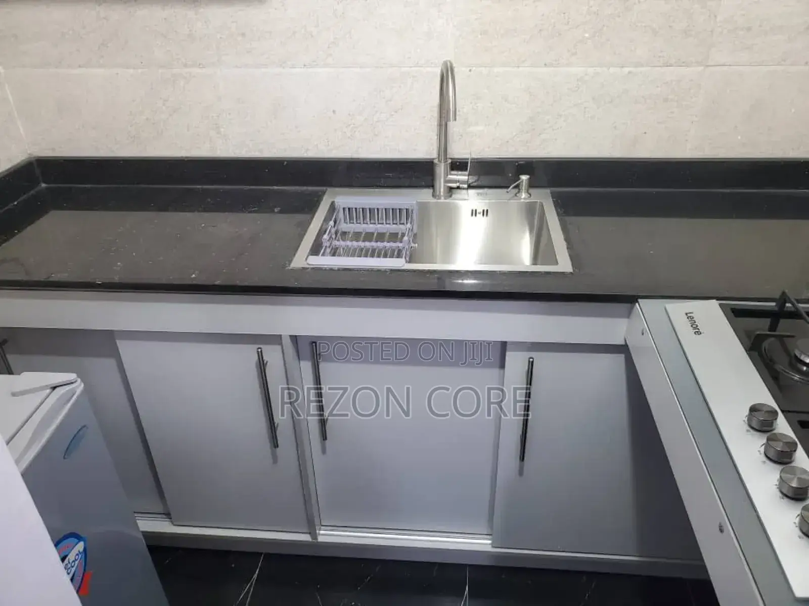 Well Furnished Mini Flat in a Secured Estate in GRA Phase 1