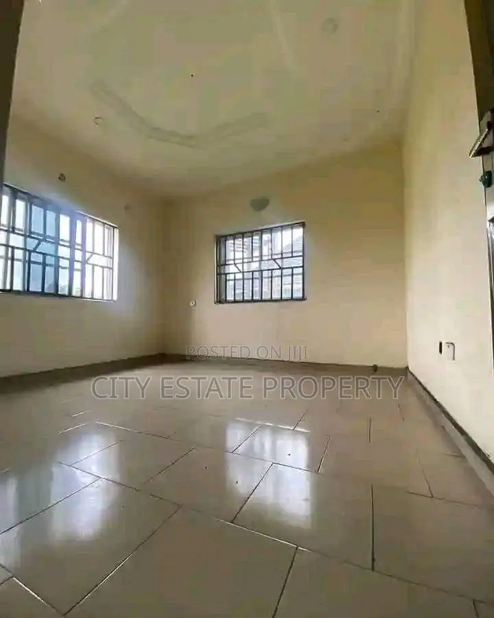 Furnished 8bdrm Block of Flats in Amaechi School, Port-Harcourt in Port-Harcourt