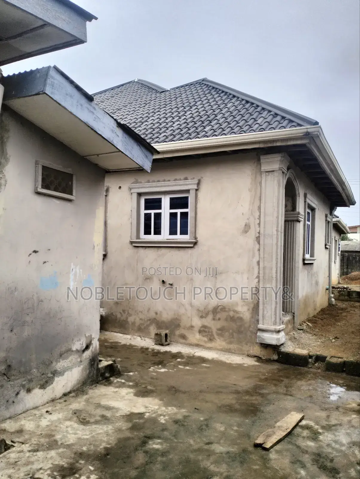 2bdrm Bungalow in Ijegun Ikotun Lagos for sale in Ijegun