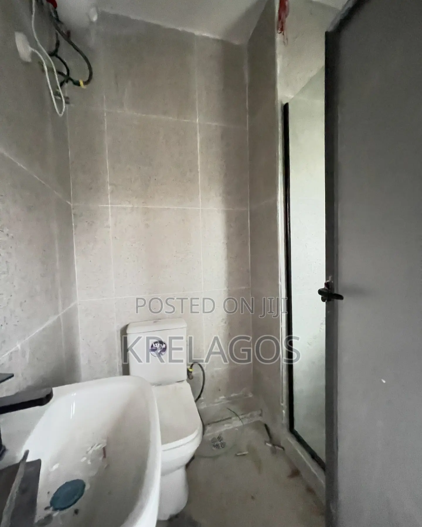 2bdrm Apartment in Ikate for sale in Ikate