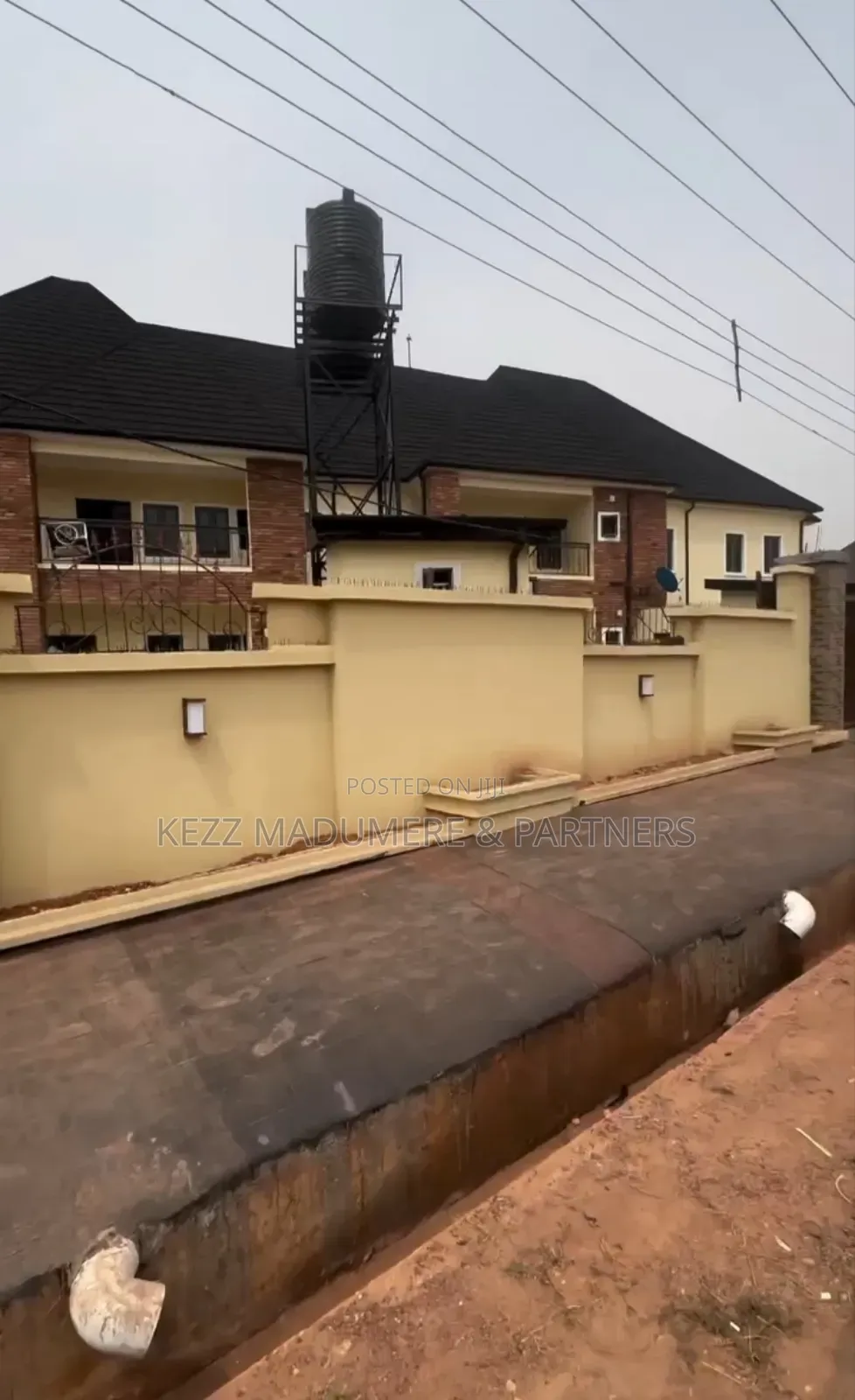 6bdrm Duplex in Thinker'S Corner , for sale in Enugu