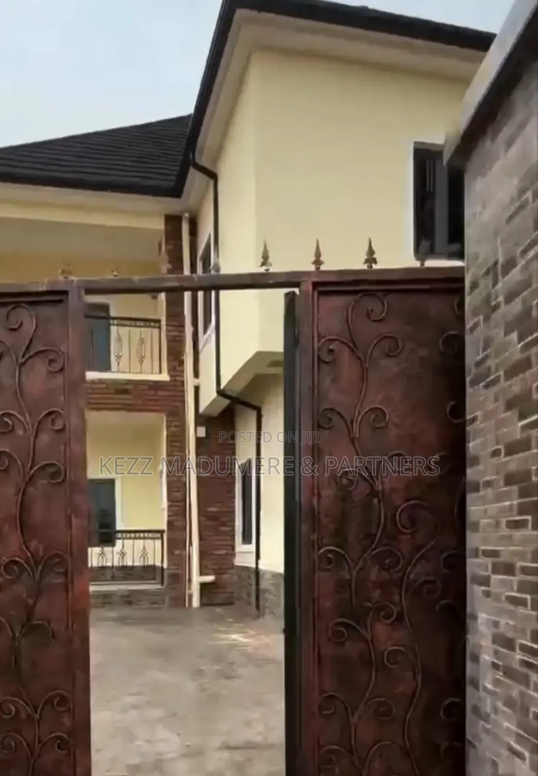 6bdrm Duplex in Thinker'S Corner , for sale in Enugu