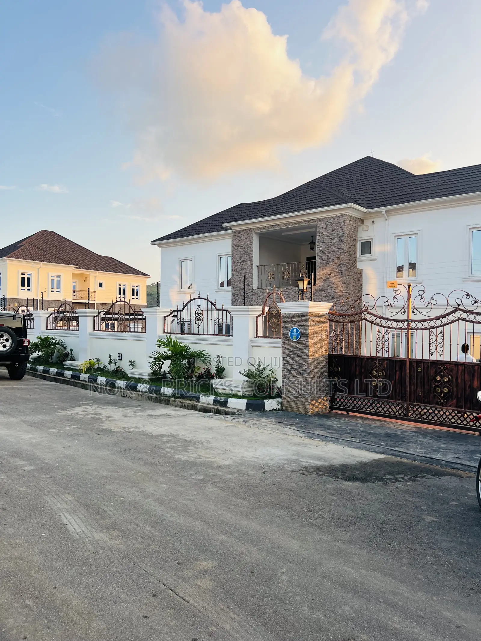 5bdrm Duplex in Naf Valley Estate, Asokoro for sale in Asokoro