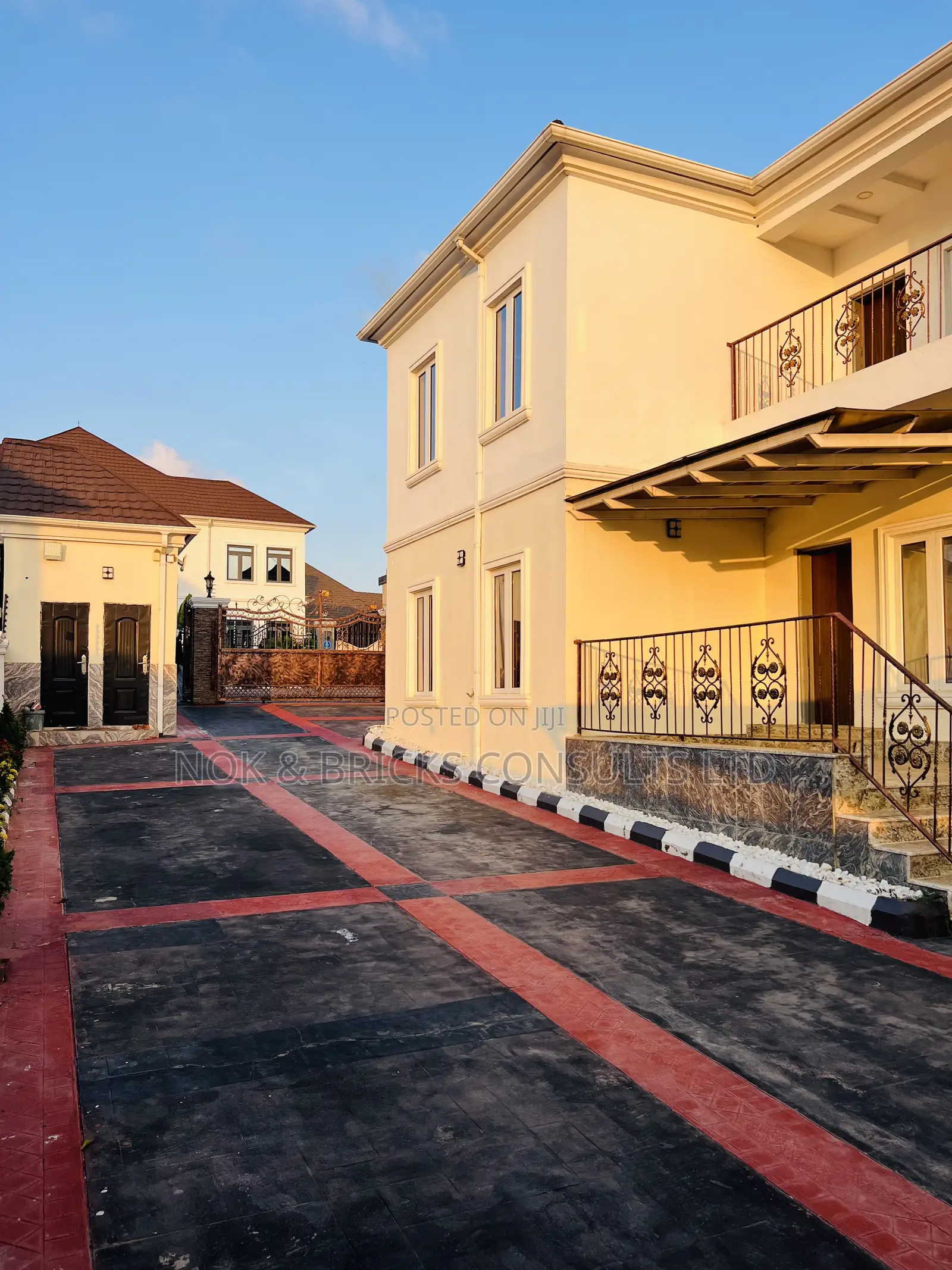 5bdrm Duplex in Naf Valley Estate, Asokoro for sale in Asokoro