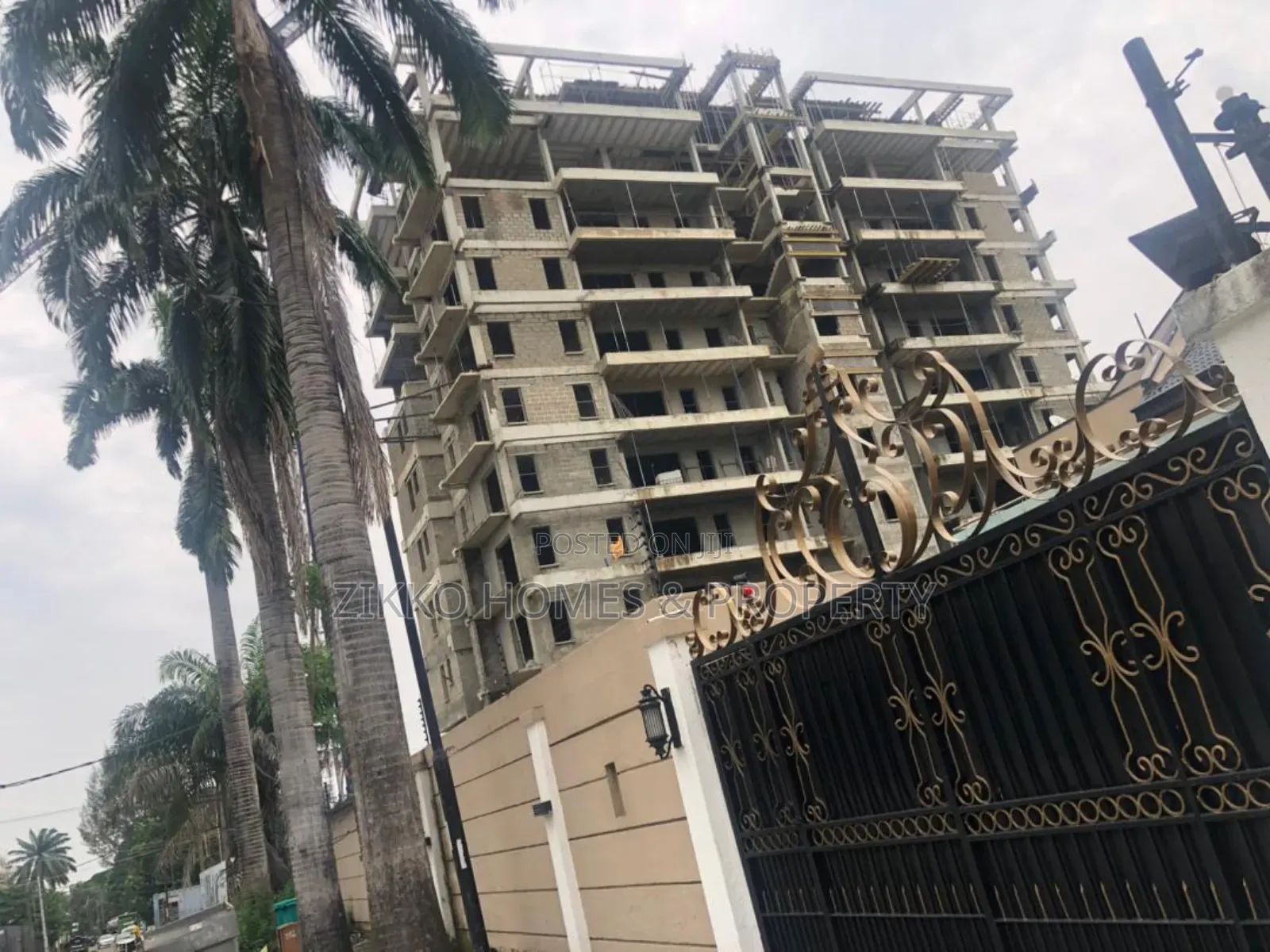 4bdrm Penthouse in Begonia, Ikoyi for sale in Ikoyi