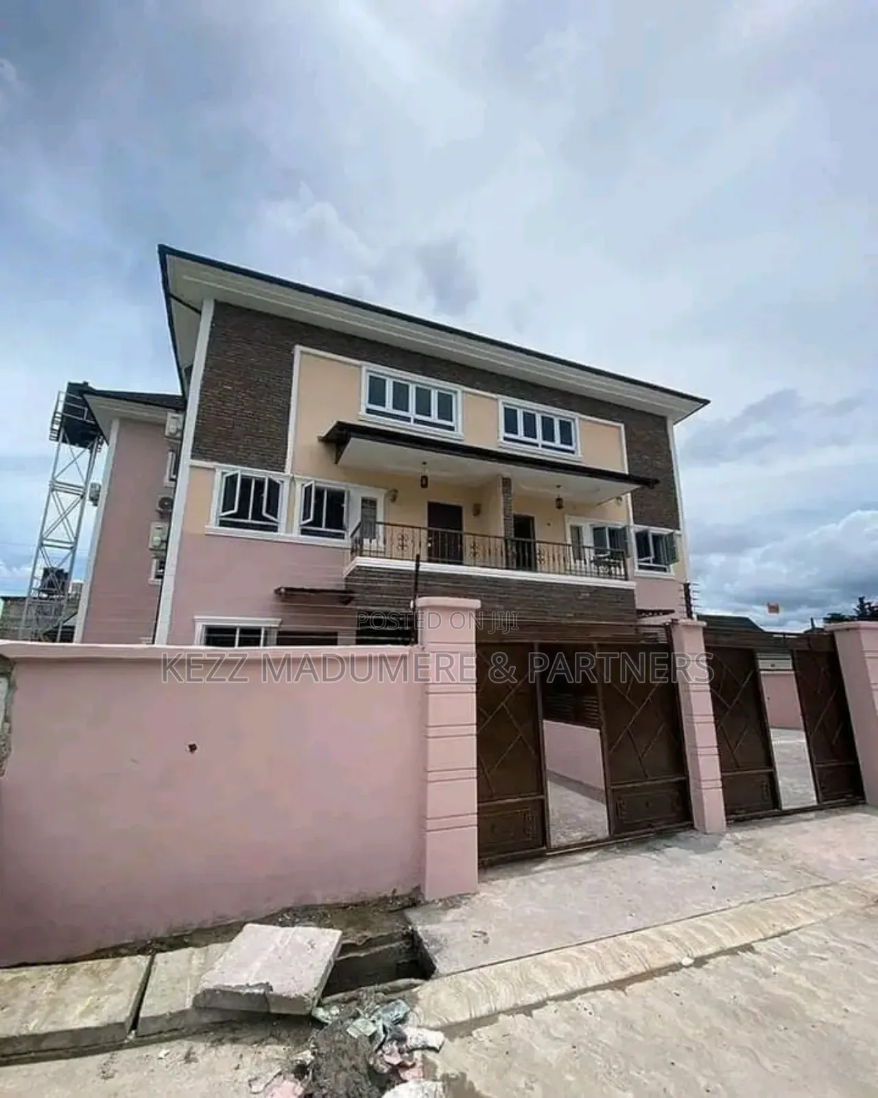 4bdrm Duplex in New Gra , Port for sale in Port-Harcourt