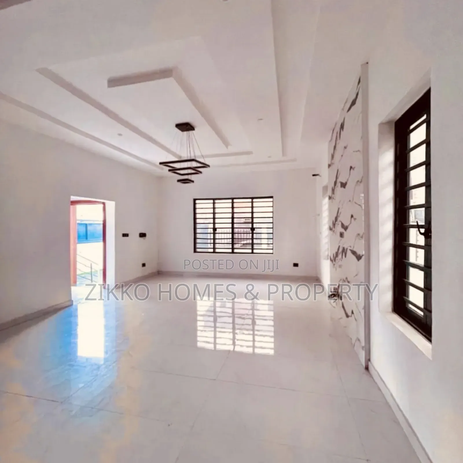 4bdrm Duplex in Ikota for sale in Ikota