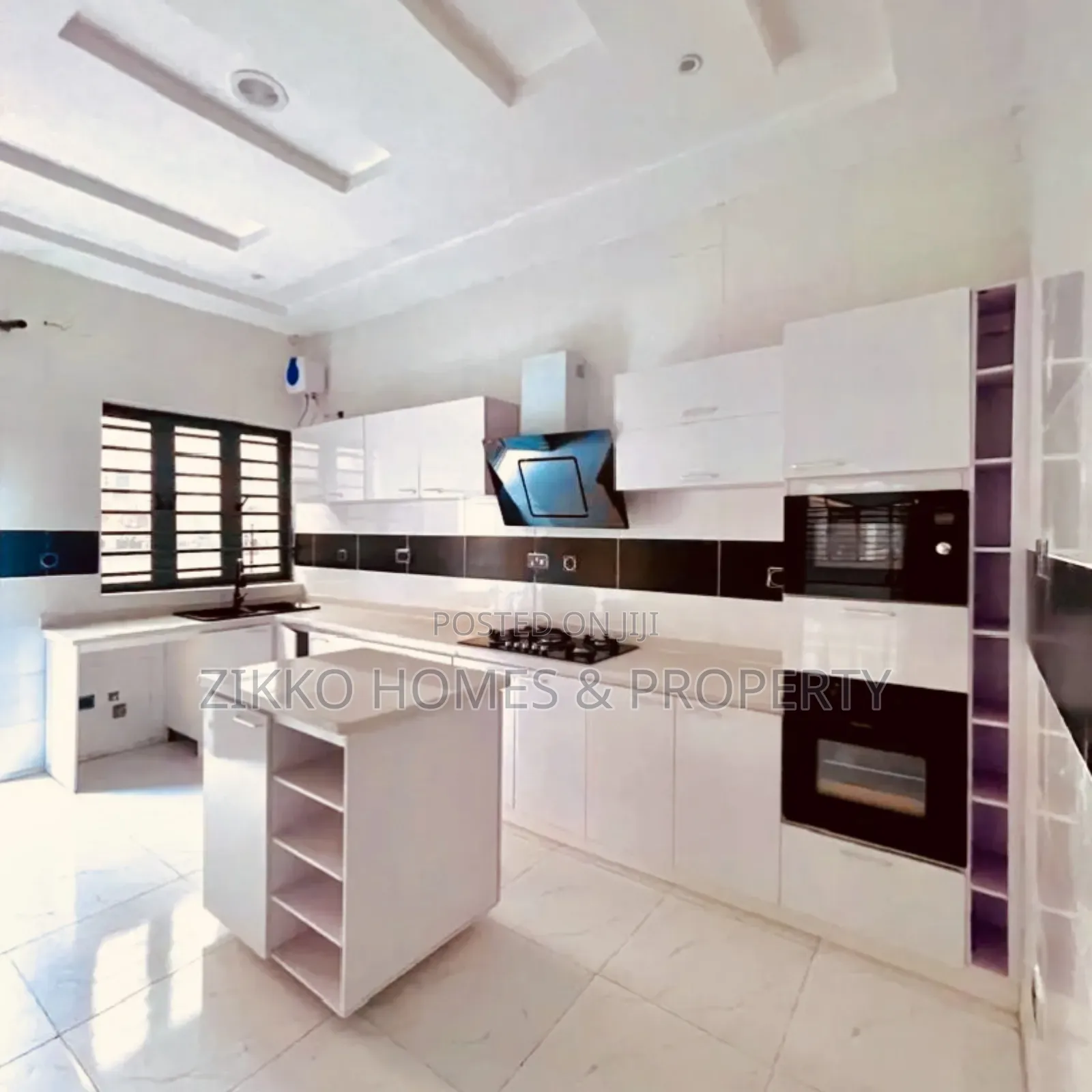 4bdrm Duplex in Ikota for sale in Ikota