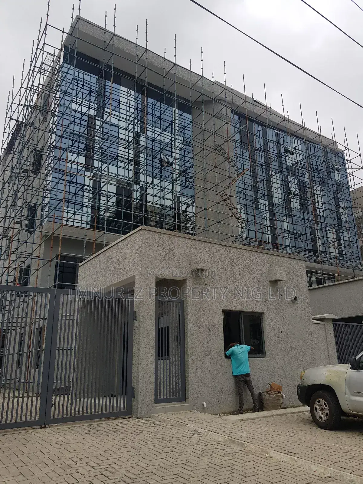 600 SQM Office Space for Rent, Per SQM in Lekki
