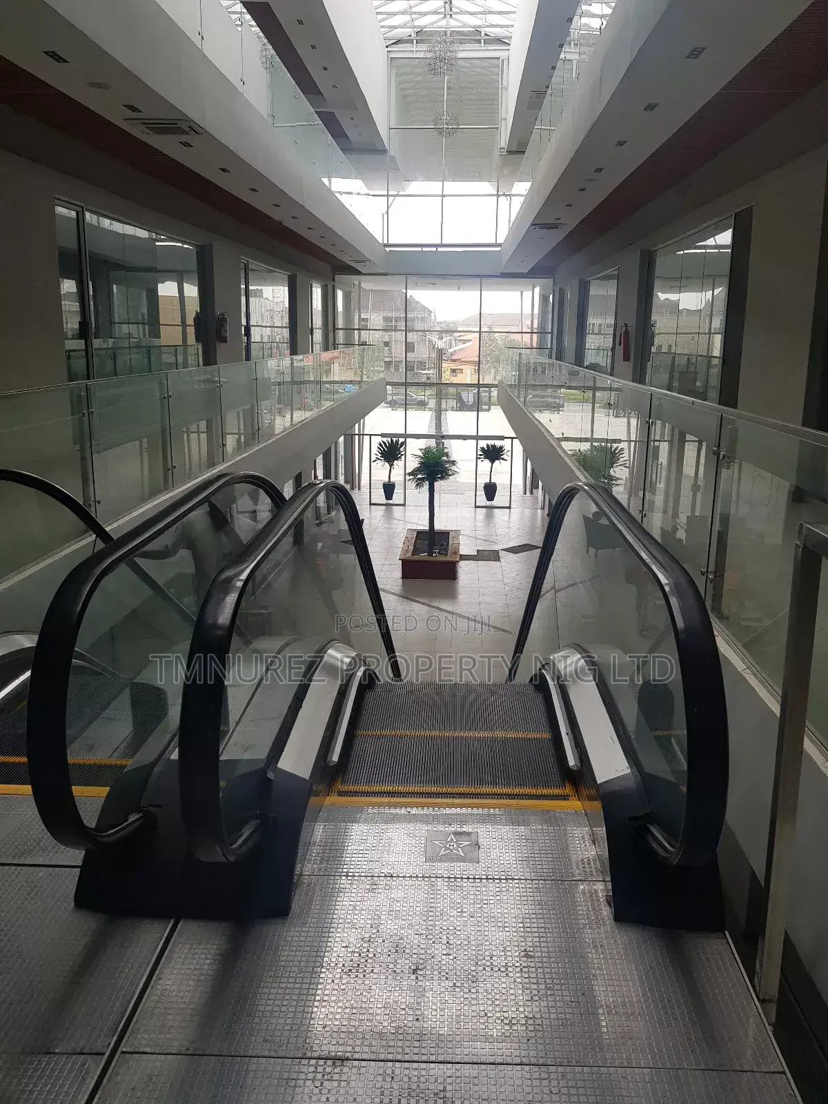 Showrooms, Office Space for Rent in Lekki Phase 1