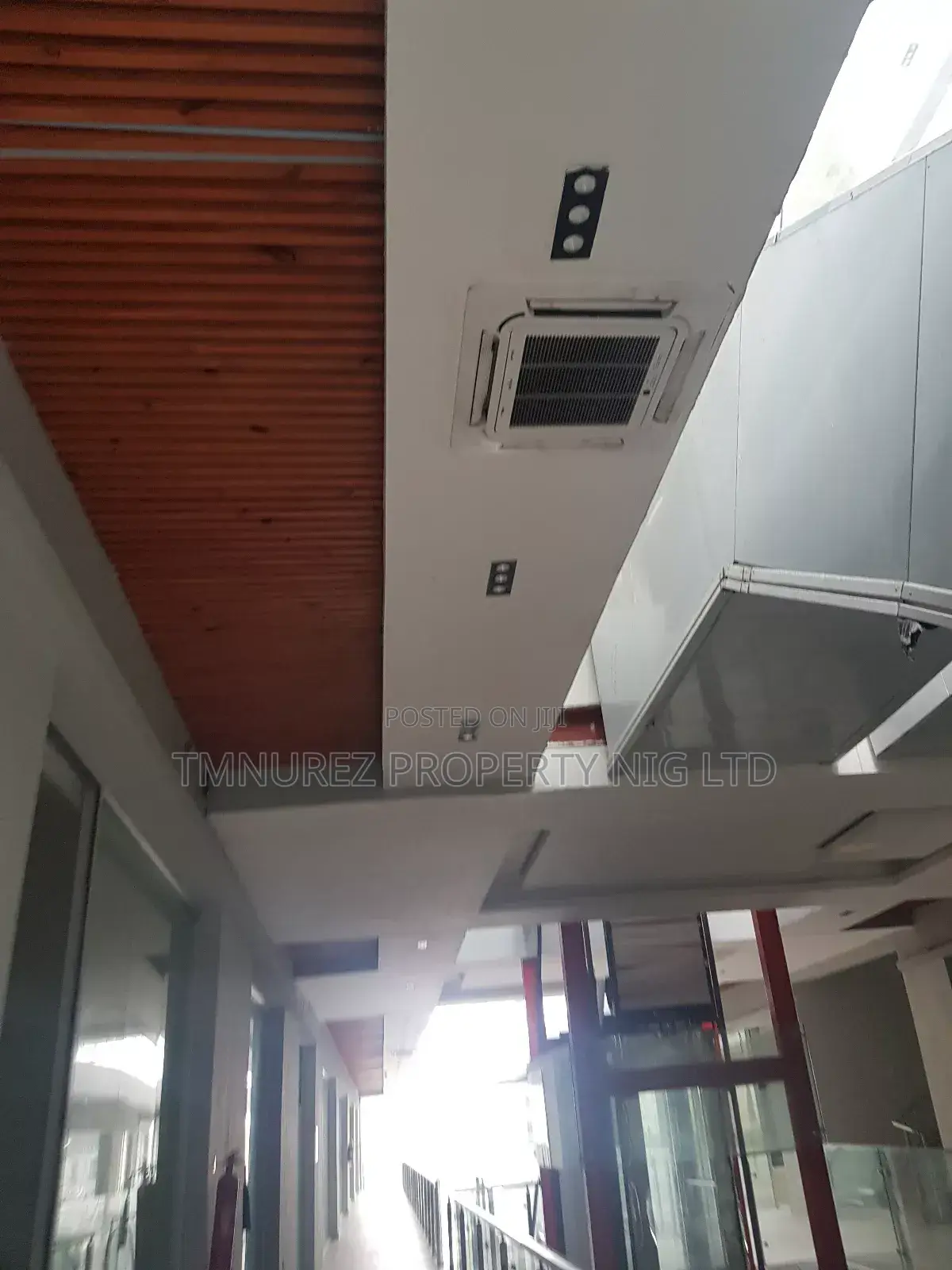 Shop Office Space,Showroom for Rent Lekki in Lekki Phase 1