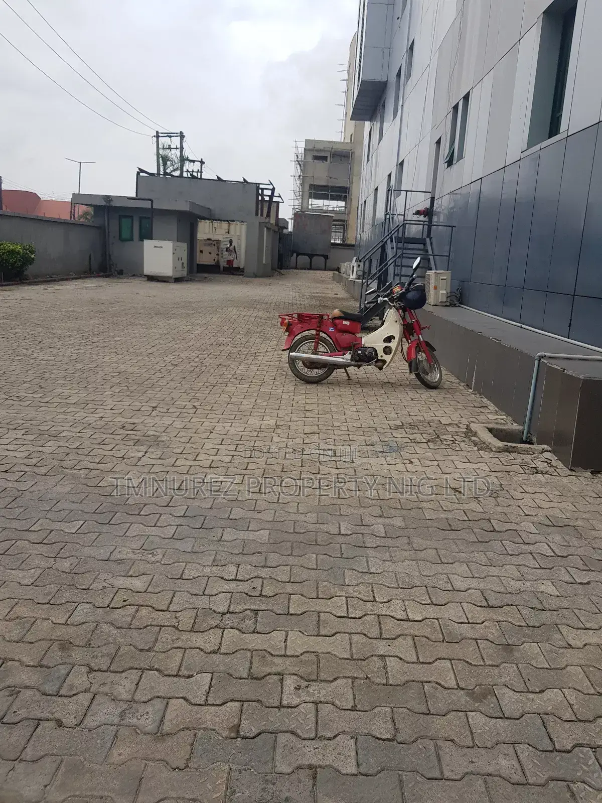 350 Ssqm,Open Space 0ffice Space,For Rent, Lekki Phase1 in Lekki Phase 1