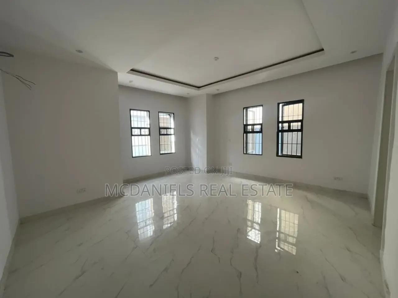 4bdrm Apartment in Victoria Island Extension for sale in Victoria Island Extension