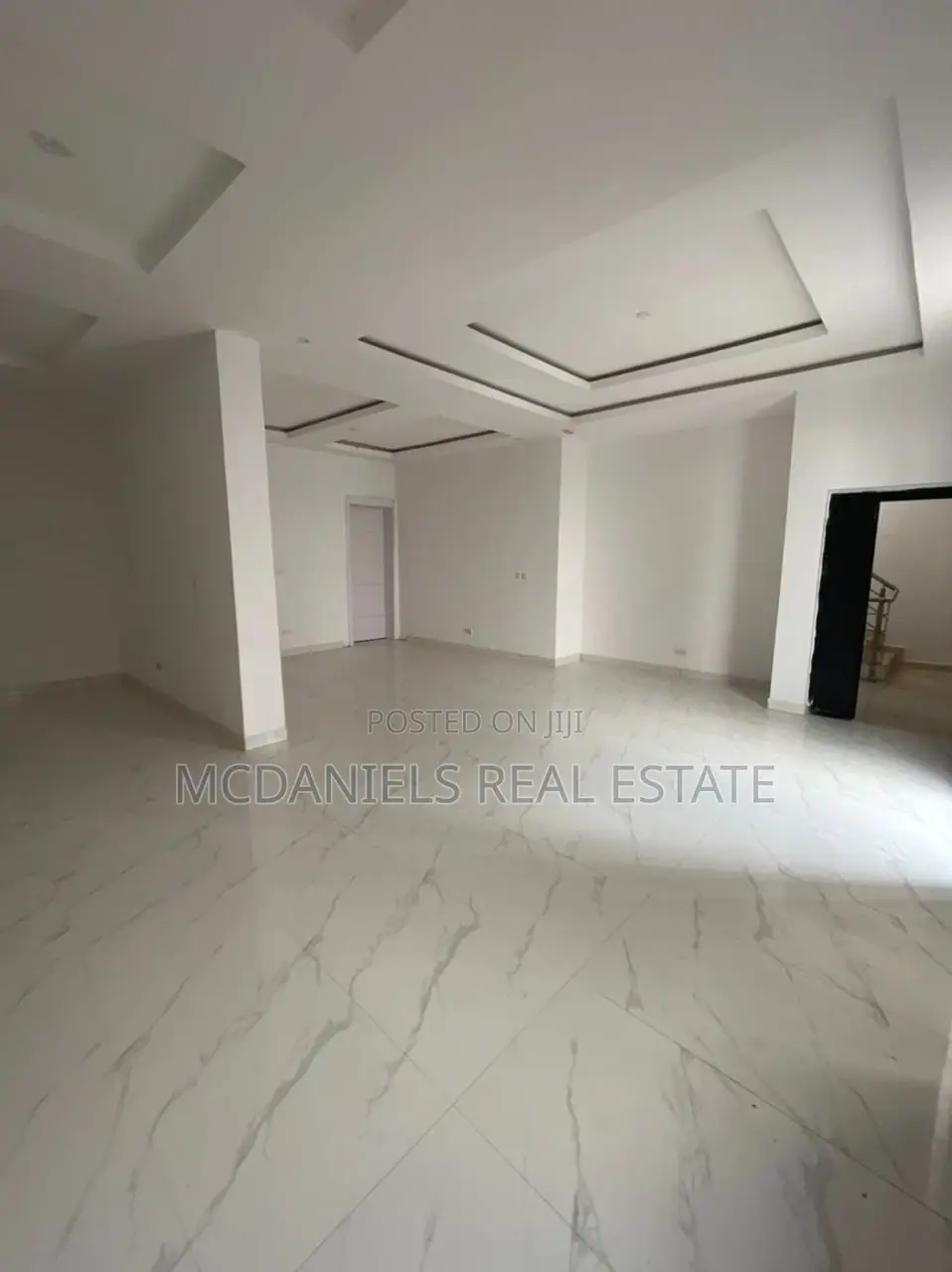 4bdrm Apartment in Victoria Island Extension for sale in Victoria Island Extension