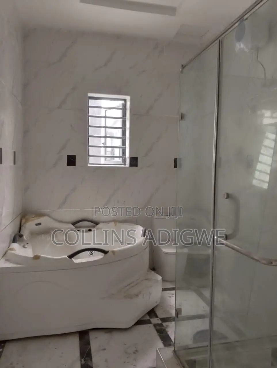 4bdrm Duplex in Thomas Estate for sale in Thomas Estate