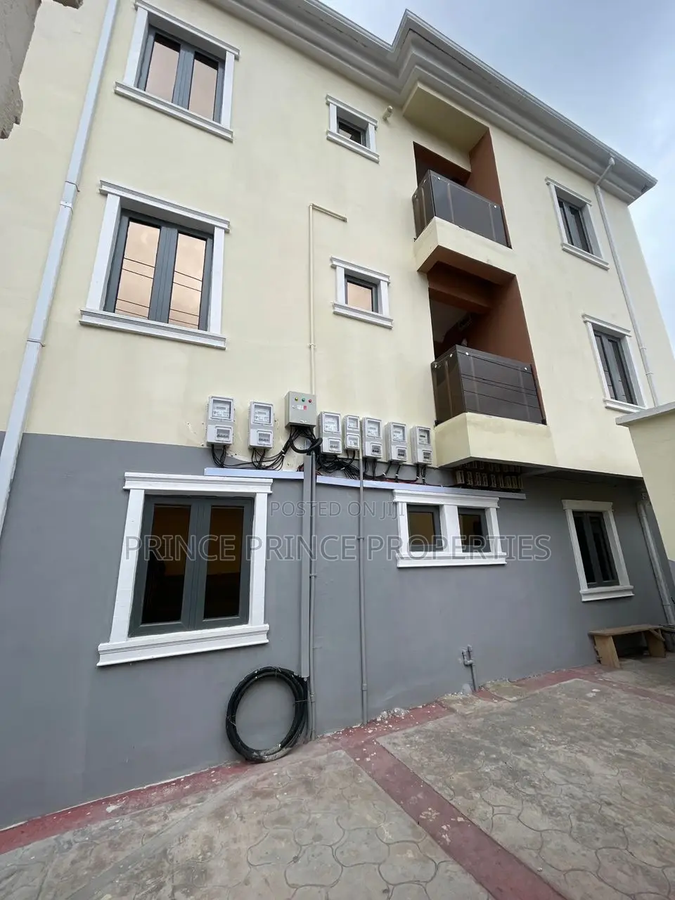 Furnished 2bdrm Block of Flats in Surulere for rent in Surulere