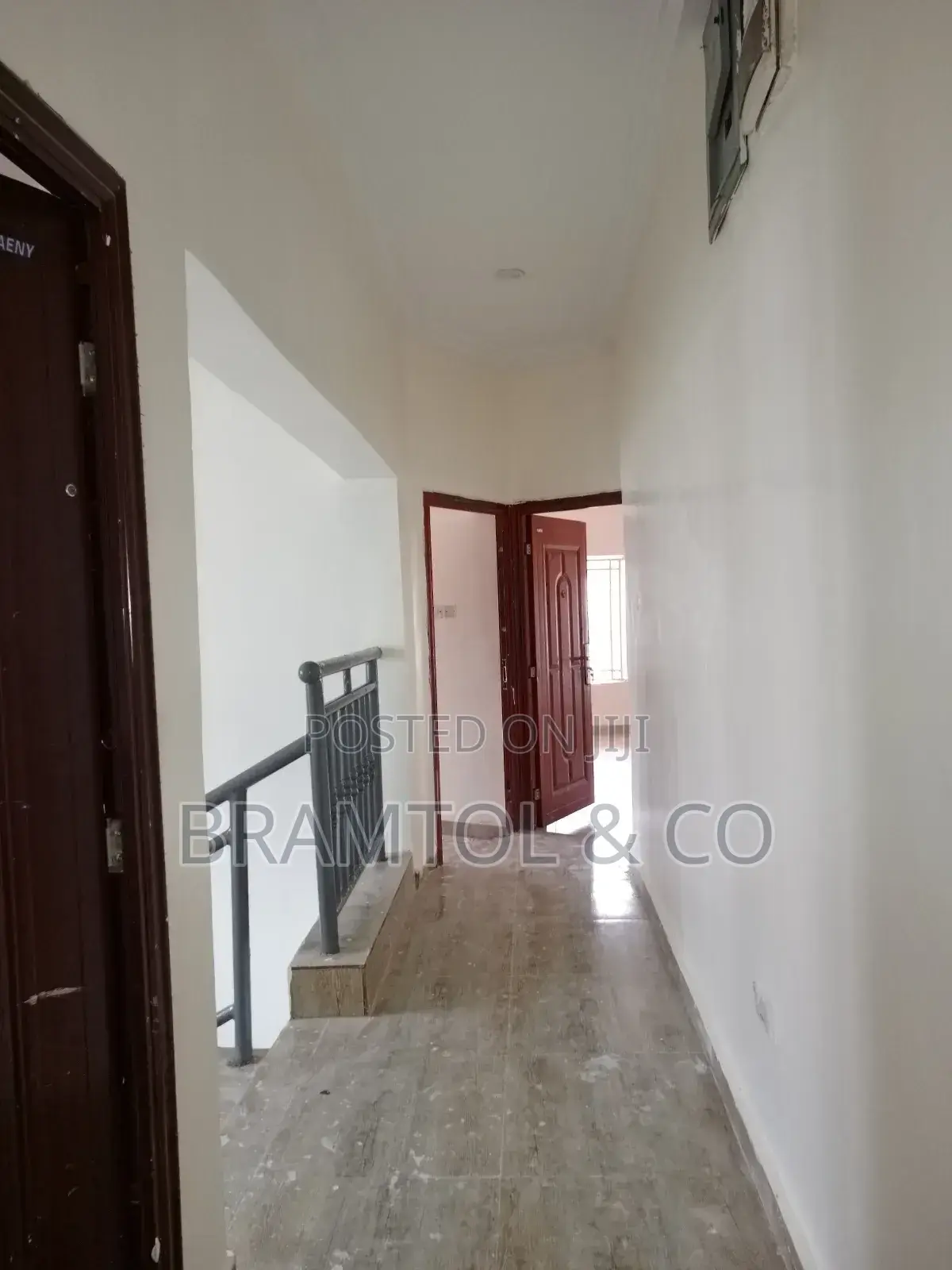 4bdrm Townhouse / Terrace in Durumi for rent in Durumi