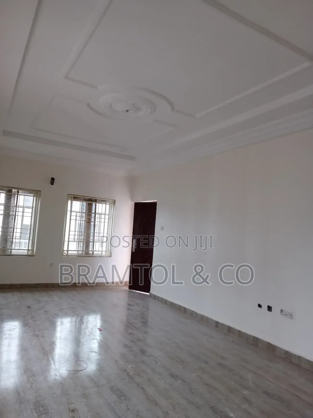 4bdrm Townhouse / Terrace in Durumi for rent in Durumi