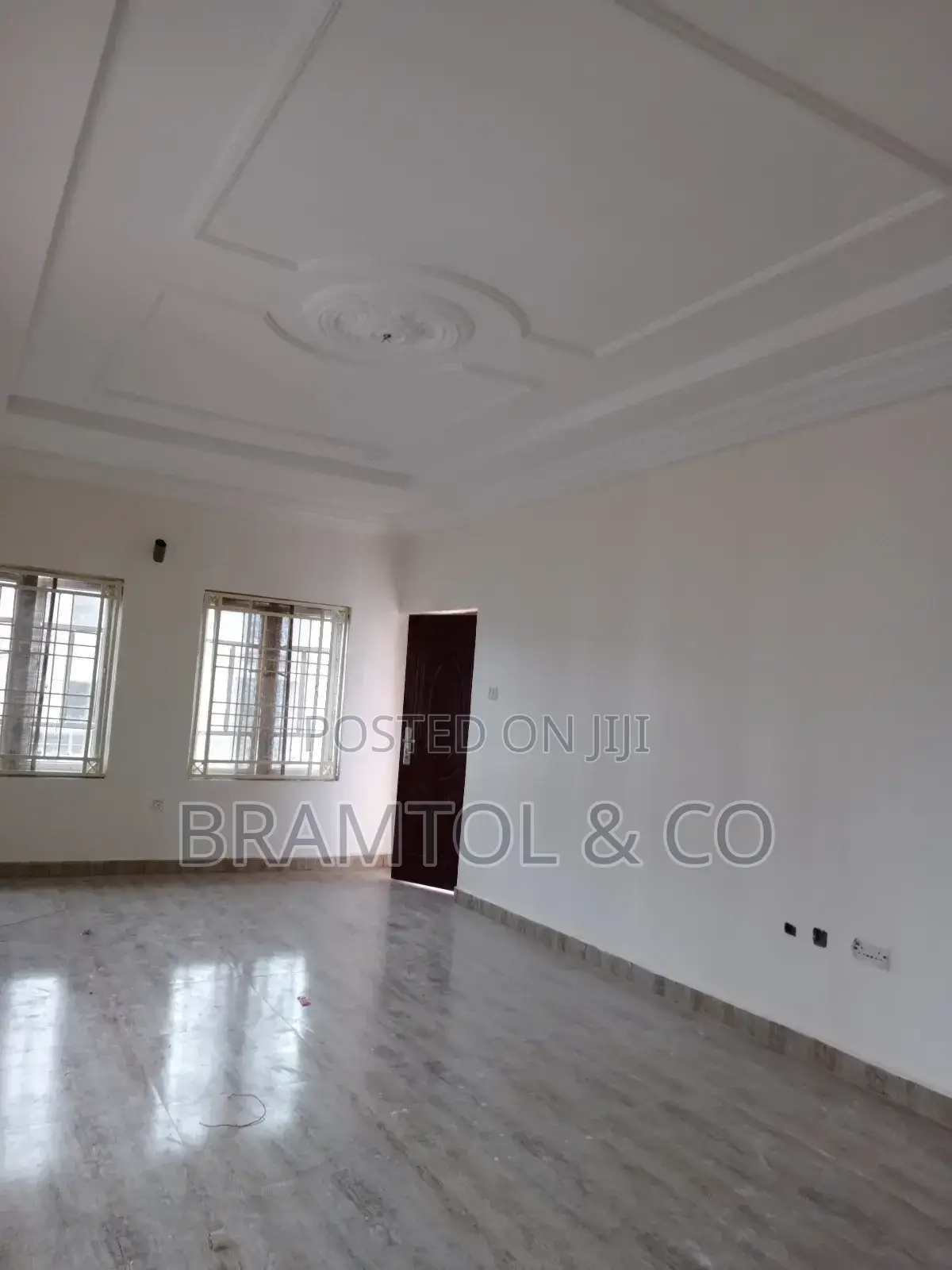 4bdrm Townhouse / Terrace in Durumi for rent in Durumi