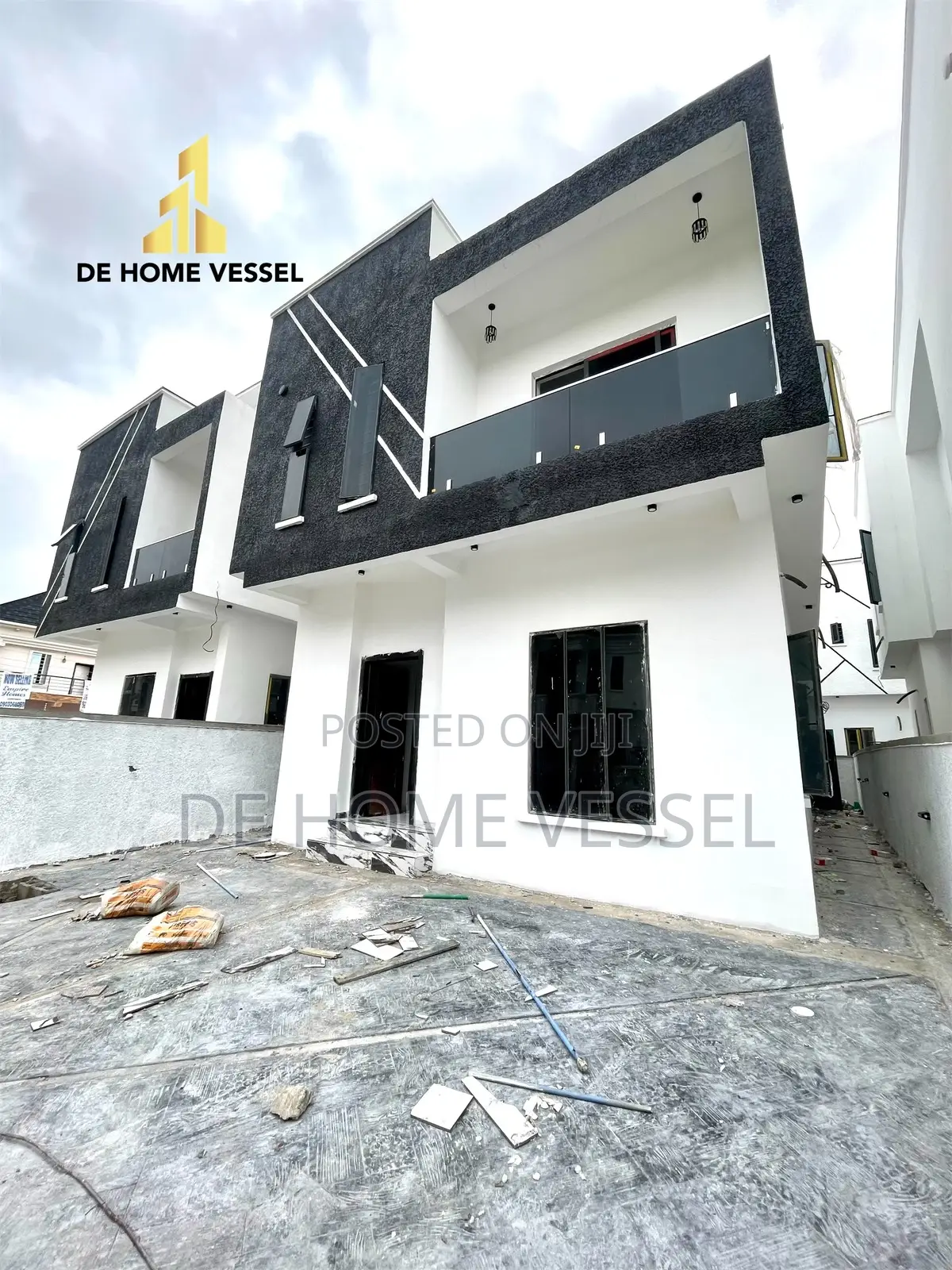 4bdrm Duplex in Lekki for sale in Lekki