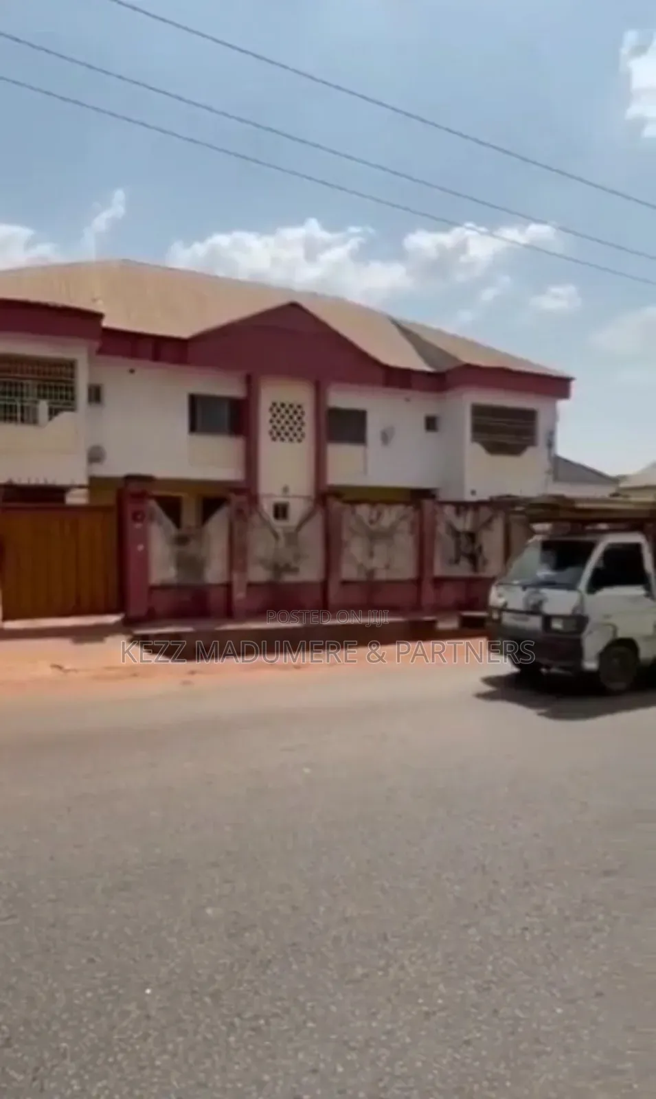 8bdrm Duplex in Independence Layout for sale in Enugu