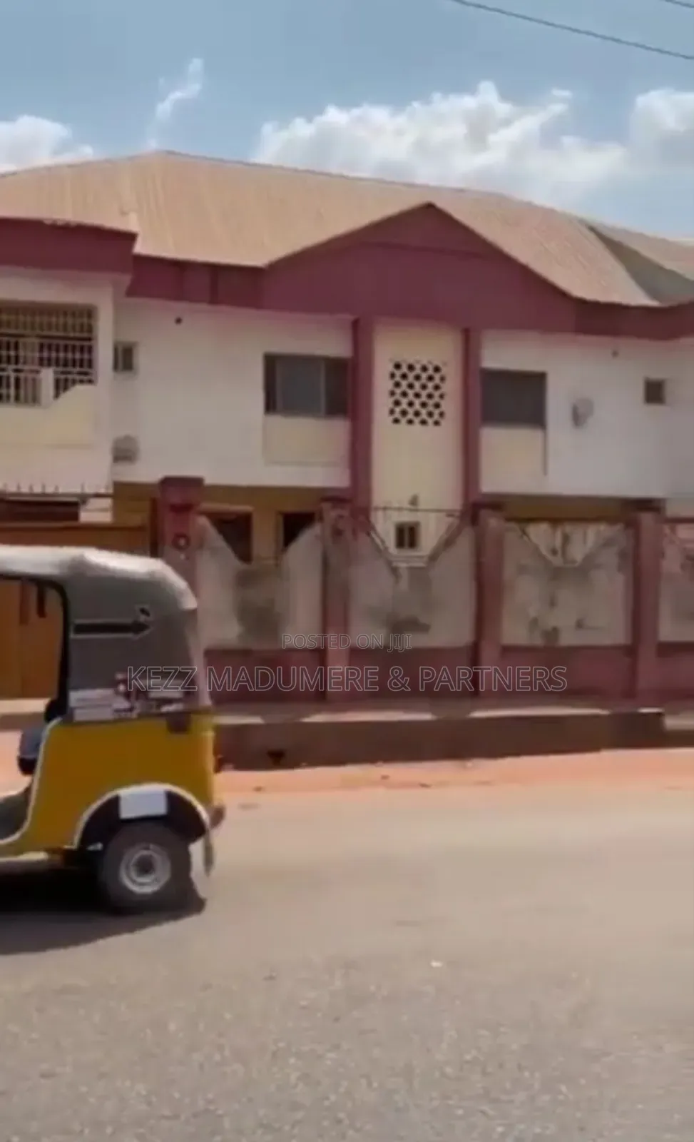 8bdrm Duplex in Independence Layout for sale in Enugu