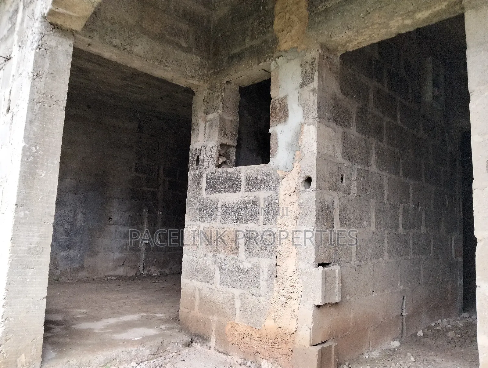 4bedroom Duplex With Numbers of 2bedrooms Flat in Baruwa